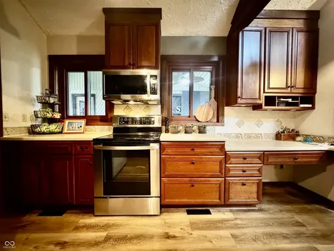 560 Sir Lancelot Drive Seymour IN 47274