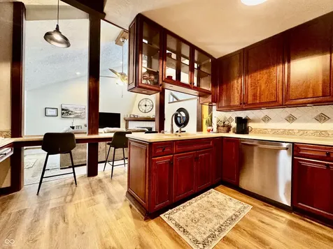 560 Sir Lancelot Drive Seymour IN 47274