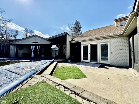 560 Sir Lancelot Drive Seymour IN 47274