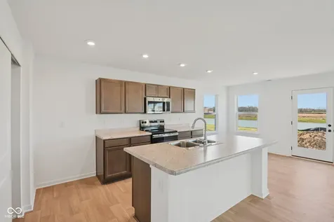 1947 White Oak Lane Shelbyville IN 46176