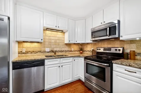 20971 Shoreline Court Noblesville IN 46062