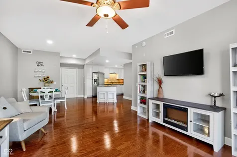 20971 Shoreline Court Noblesville IN 46062
