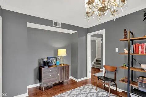 825 Mulberry Street Zionsville IN 46077