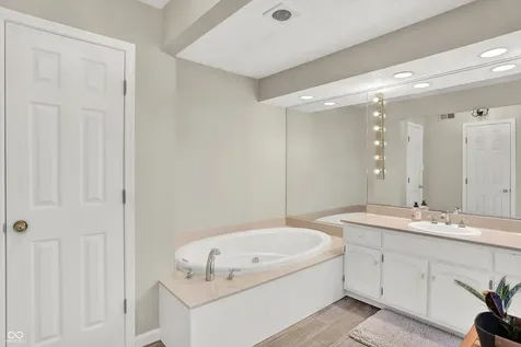 825 Mulberry Street Zionsville IN 46077