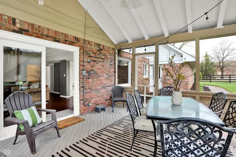 825 Mulberry Street Zionsville IN 46077