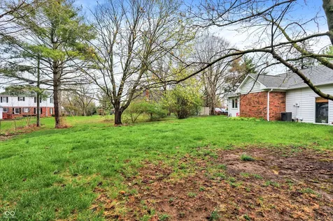 825 Mulberry Street Zionsville IN 46077