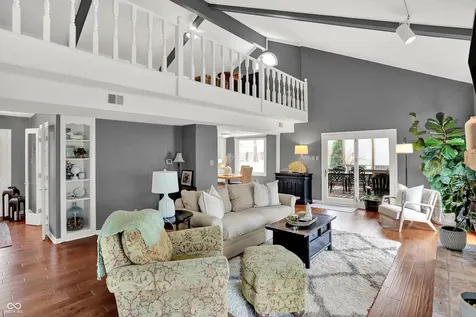 825 Mulberry Street Zionsville IN 46077