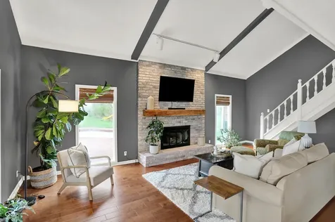 825 Mulberry Street Zionsville IN 46077