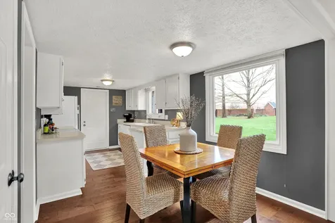 825 Mulberry Street Zionsville IN 46077
