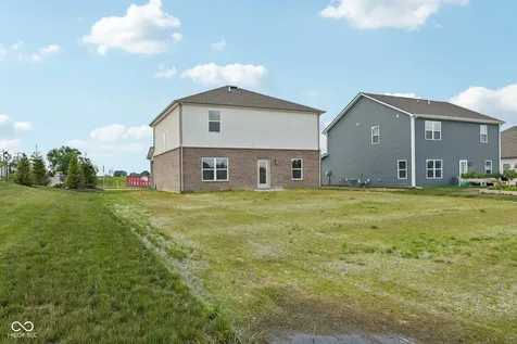1190 Blackstone Avenue Franklin IN 46131