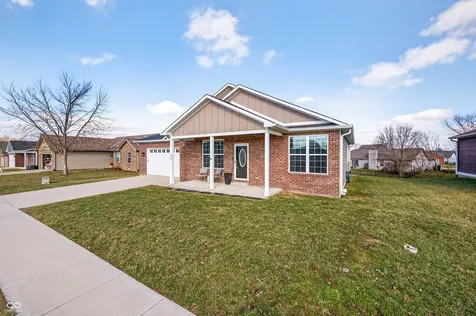 25 Watson Drive Trafalgar IN 46181