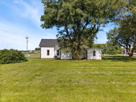 6015 N 50 E Fortville IN 46040