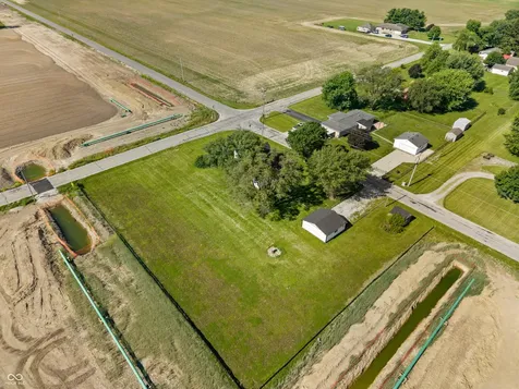 6015 N 50 E Fortville IN 46040