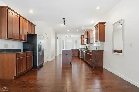 648 E 25th Street Indianapolis IN 46205