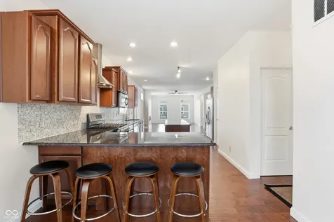 648 E 25th Street Indianapolis IN 46205