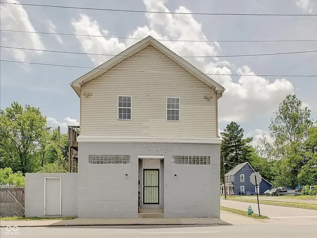 2937 W 10th Street Indianapolis IN 46222