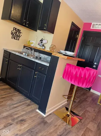 2937 W 10th Street Indianapolis IN 46222