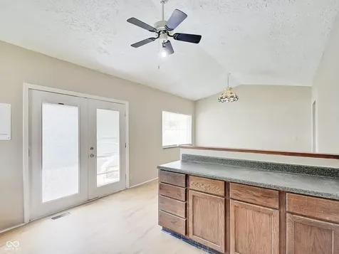 2937 W 10th Street Indianapolis IN 46222
