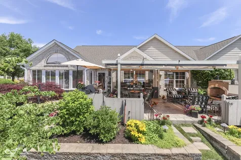 7386 Lake Lakota Place Indianapolis IN 46217