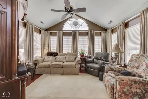 7386 Lake Lakota Place Indianapolis IN 46217