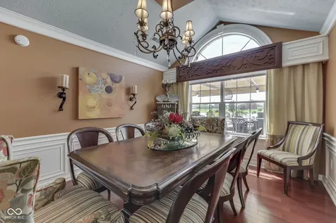 7386 Lake Lakota Place Indianapolis IN 46217