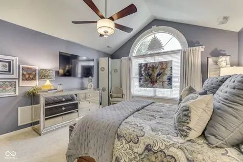 7386 Lake Lakota Place Indianapolis IN 46217