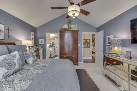 7386 Lake Lakota Place Indianapolis IN 46217