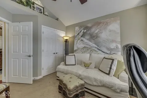 7386 Lake Lakota Place Indianapolis IN 46217