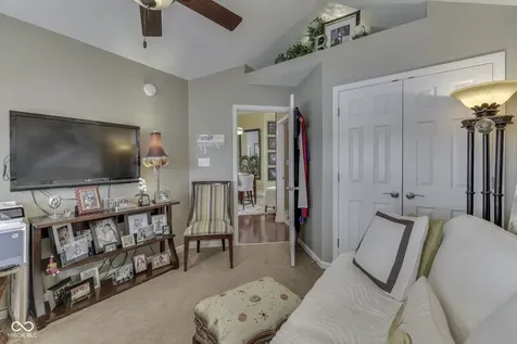 7386 Lake Lakota Place Indianapolis IN 46217