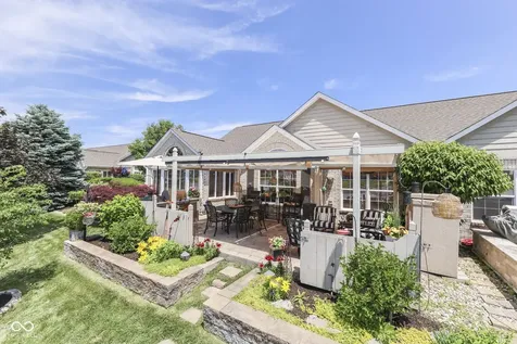 7386 Lake Lakota Place Indianapolis IN 46217