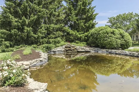 7386 Lake Lakota Place Indianapolis IN 46217