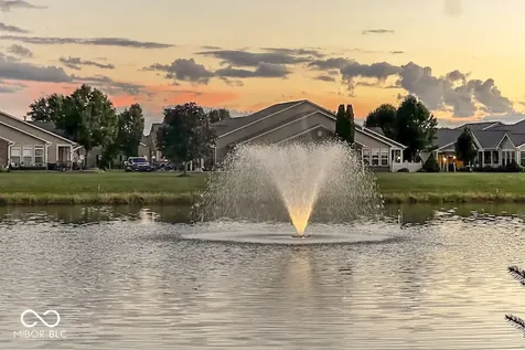 7386 Lake Lakota Place Indianapolis IN 46217
