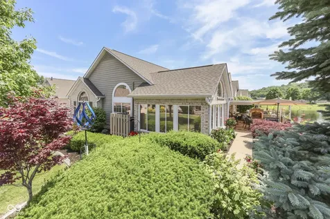 7386 Lake Lakota Place Indianapolis IN 46217