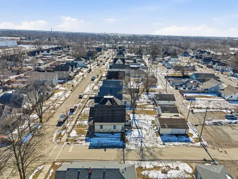 302 S Holmes Avenue Indianapolis IN 46222
