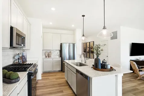 5382 Devonshire Way Mccordsville IN 46055