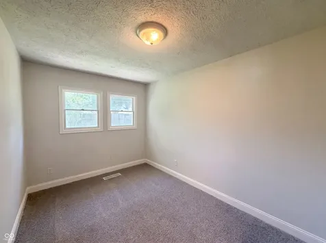 217 Crestwood Drive New Whiteland IN 46184