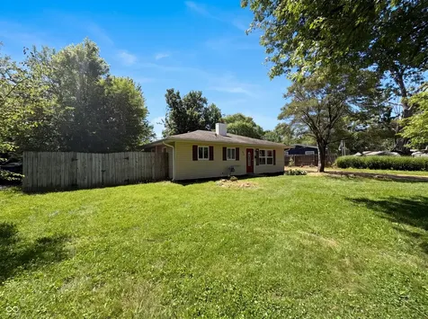 217 Crestwood Drive New Whiteland IN 46184