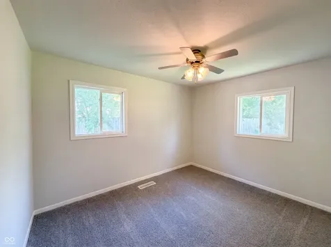 217 Crestwood Drive New Whiteland IN 46184