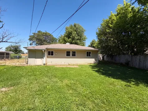 217 Crestwood Drive New Whiteland IN 46184