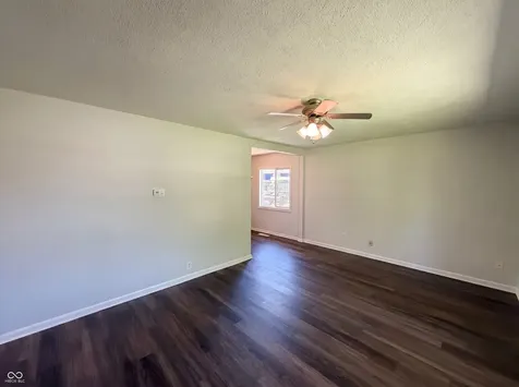 217 Crestwood Drive New Whiteland IN 46184