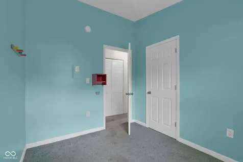 153 Parkview Drive Whiteland IN 46184