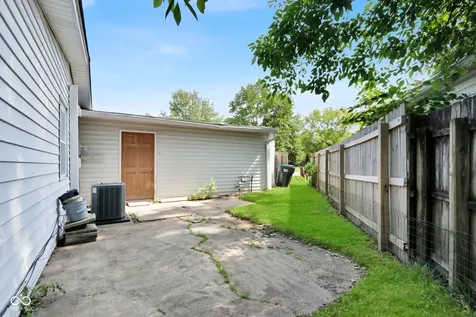 153 Parkview Drive Whiteland IN 46184