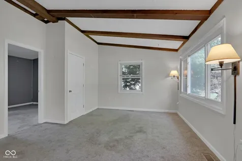 153 Parkview Drive Whiteland IN 46184