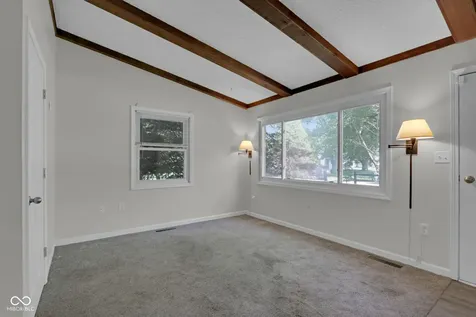 153 Parkview Drive Whiteland IN 46184