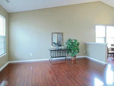 8346 Montgomery Avenue Indianapolis IN 46227