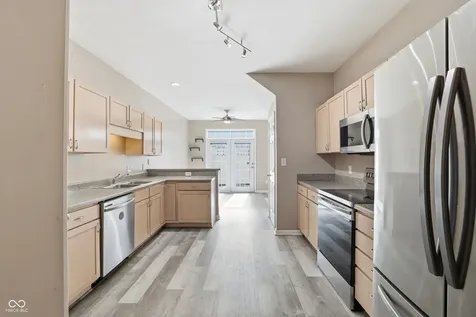 2380 Colfax Lane Indianapolis IN 46260