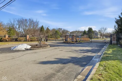2380 Colfax Lane Indianapolis IN 46260