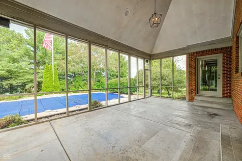 695 S St Louis Street Crawfordsville IN 47933
