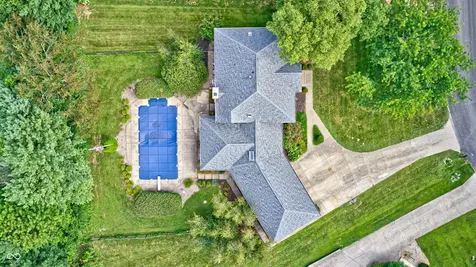 695 S St Louis Drive Crawfordsville IN 47933