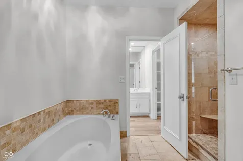 958 Tamarack Circle North Drive Indianapolis IN 46260